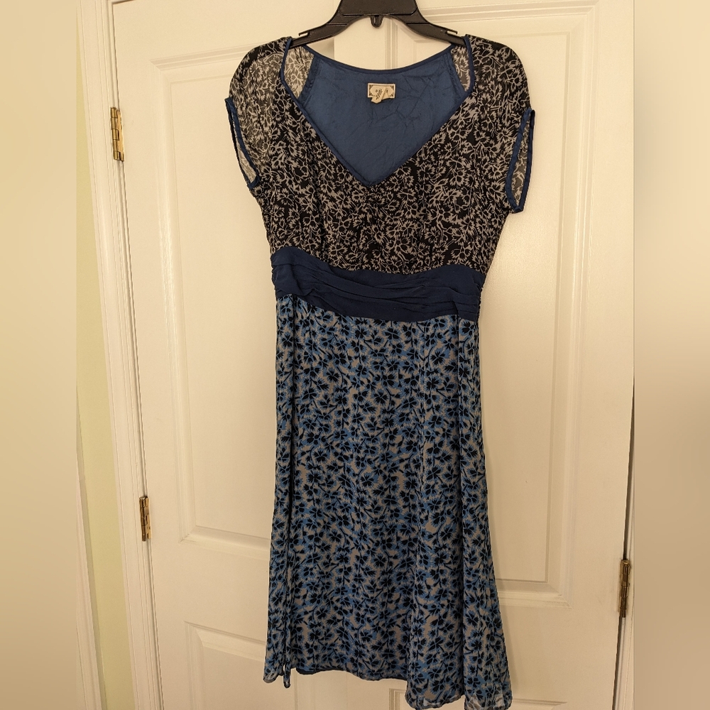 Anthropologie Viola V-neck, A-line dress 100% silk size 10